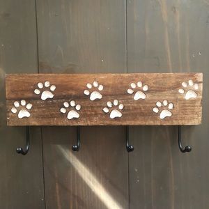 Wood Entrance Hooks or Hanger w/ paw prints 🐾